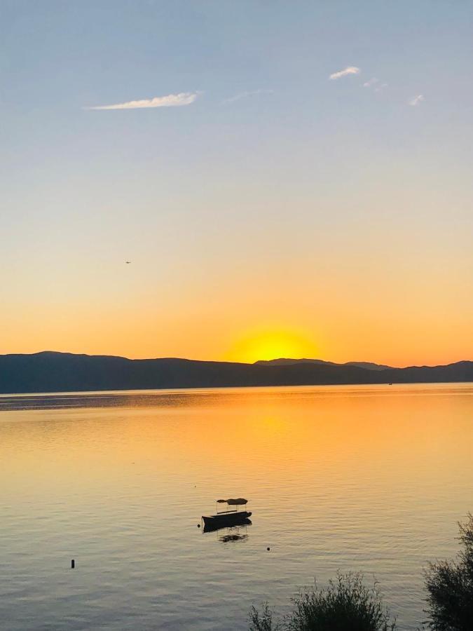 Sunrise Beach Pestani Bagian luar foto