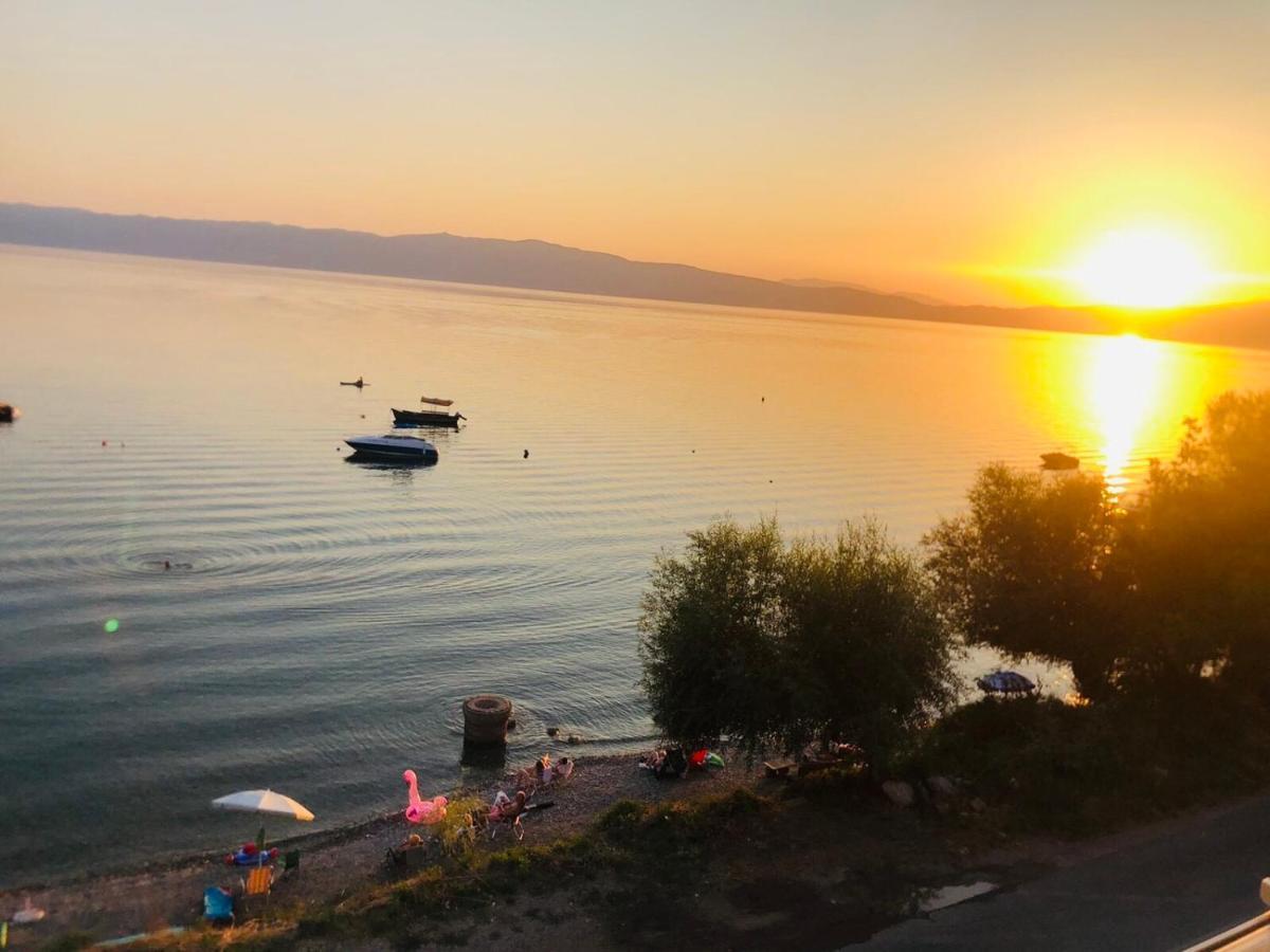 Sunrise Beach Pestani Bagian luar foto